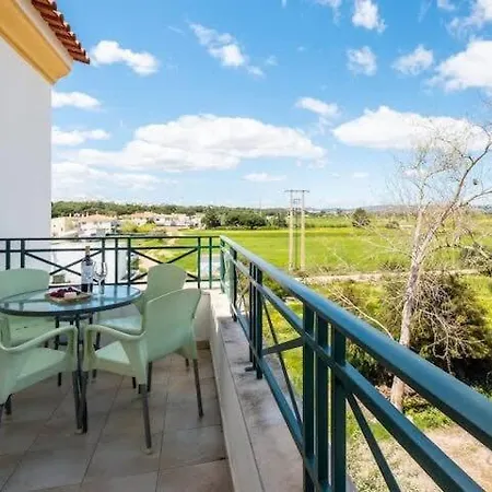 Διαμέρισμα Alfarmar - Pool, Only A Few Minutes Away *