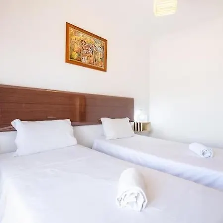 Holiday home Alfarmar - Pool, Only A Few Minutes Away