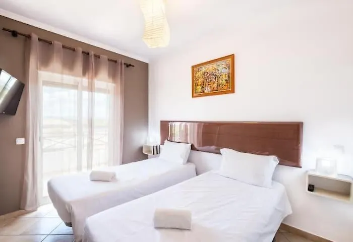 Alfarmar - Pool, Only A Few Minutes Away Апартаменты *