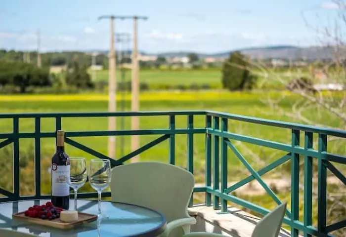 Апартаменты Alfarmar - Pool, Only A Few Minutes Away Албуфейра